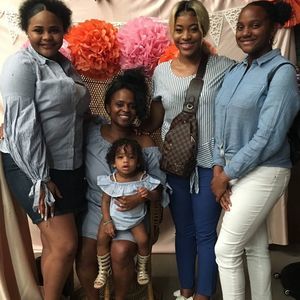 Meet your Posher, Tomisha